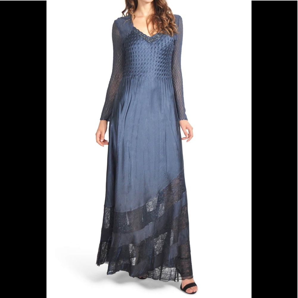 KOMAROV Lace & Charmeuse Gown‼️ One of a kind 🙌
